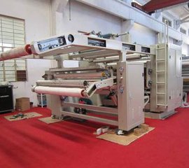 熱熔膠復(fù)合機(jī)的密度與什么有關(guān)？