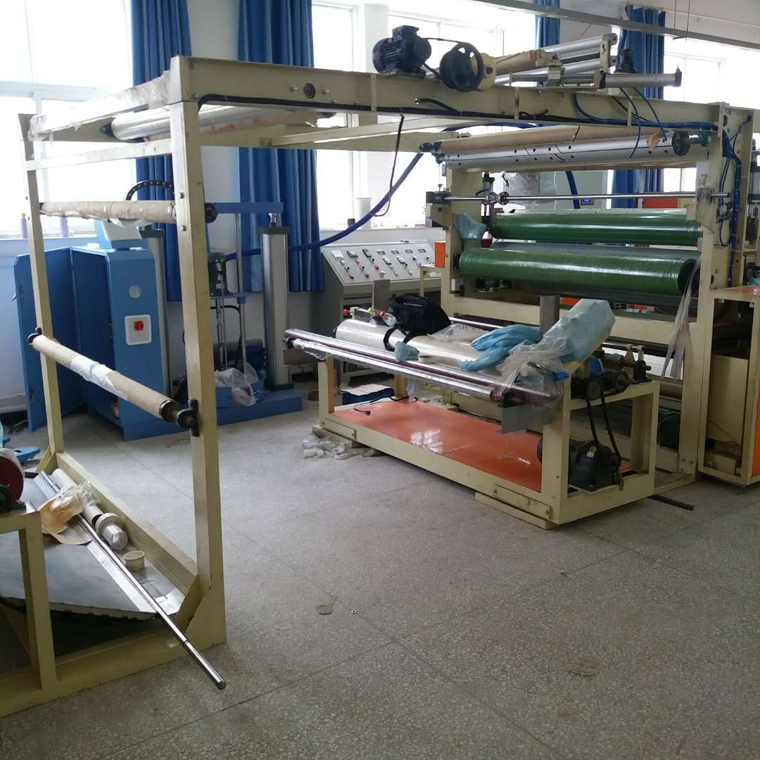復(fù)合機(jī)廠家生產(chǎn)的復(fù)合機(jī)具有哪些特點(diǎn)？